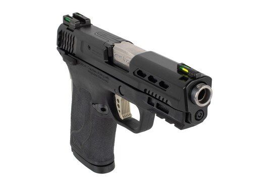 Smith and Wesson M&P9 Shield EZ PC features fiber optic sights